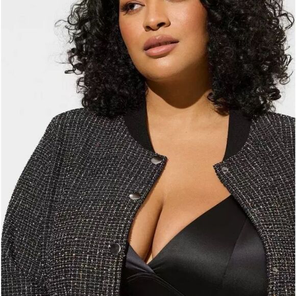 Torrid Bomber Jacket Black Color & multi colored thread accent NWT size 4X - Picture 4 of 14